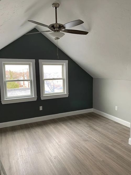 apt-5-527 Nantasket Ave, Hull, MA, 02045-2546 | Card Image