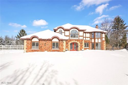 10510 Tudor Cir, North Royalton, OH, 44133-1973 | Card Image