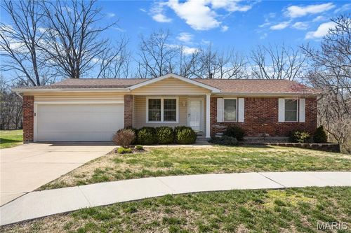 2626 Brantley Ct, Saint Louis, MO, 63129-4736 | Card Image