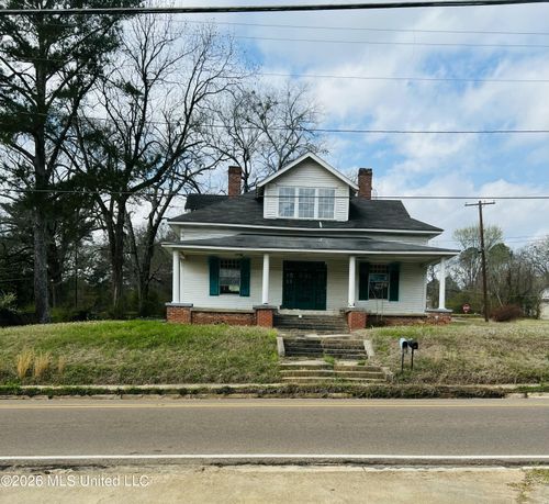 311 N Wells St, Kosciusko, MS, 39090-3222 | Card Image