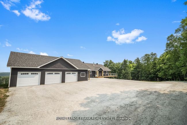 370 Detlor Rd, House other with 4 bedrooms, 3 bathrooms and 12 parking in L'amable ON | Image 4