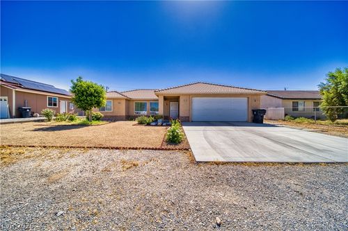 1801 S Highland Ave, Pahrump, NV, 89048-6228 | Card Image