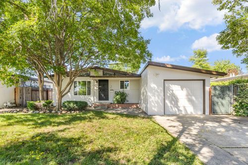 951 Duchow Way, Folsom, CA, 95630-2809 | Card Image