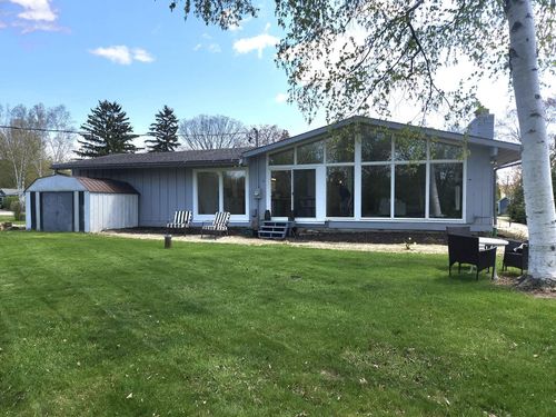 9131 N Pelham Parkway, Bayside, WI, 53217 | Card Image