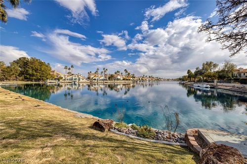 2195-3151 Soaring Gulls Dr, Las Vegas, NV, 89128-7045 | Card Image