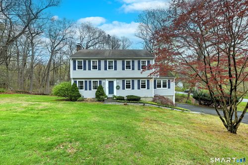 923 Garden Road, Orange, CT, 06477 | Card Image