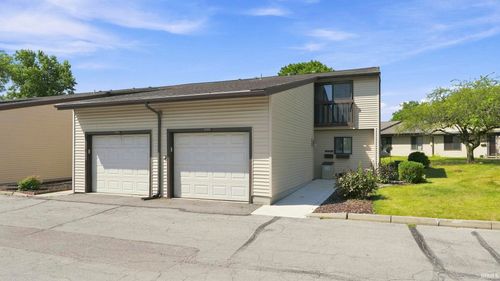 2102 Bayside Ct, Fort Wayne, IN, 46804-7345 | Card Image