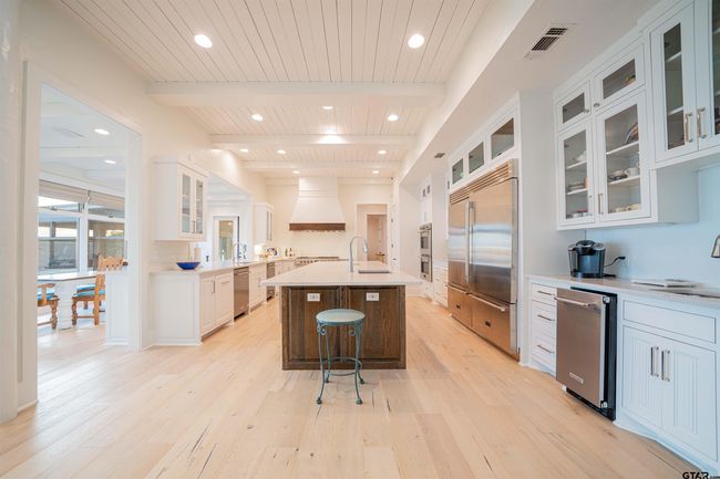 582 Windy Point Dr, House other with 7 bedrooms, 9 bathrooms and null parking in Mt Vernon TX | Image 16