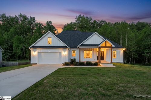 184 Woodland Ave, Inman, SC, 29349-8607 | Card Image