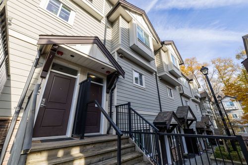 229-3888 Norfolk St, Burnaby, BC, V5G1E5 | Card Image