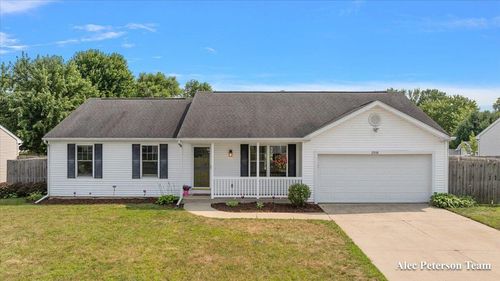 2938 Nordic Ave, Kalamazoo, MI, 49004-2161 | Card Image