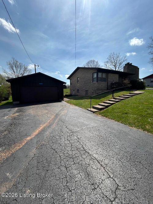 304 Crume Rd, Vine Grove, KY, 40175-1129 | Card Image