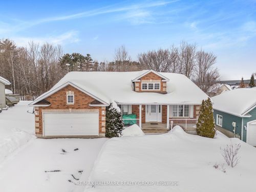 1103 Des Pins Ave, Rockland, ON, K4K1R1 | Card Image