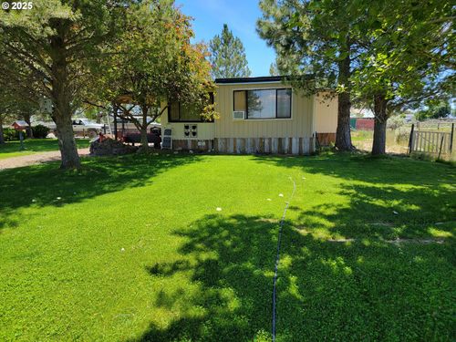 57580 Fall Rd, Christmas Valley, OR, 97641-9714 | Card Image
