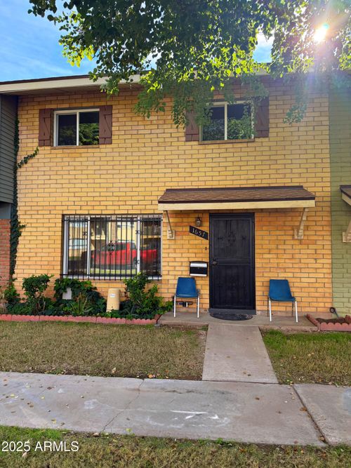 1657 W Hazelwood St, Phoenix, AZ, 85015-4252 | Card Image