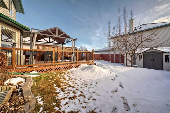 281 Mt Brewster Circle Se, Home with 4 bedrooms, 2 bathrooms and 4 parking in Calgary AB | Image 45