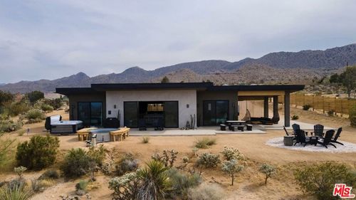 61526 Pueblo Trail, Joshua Tree, CA, 92252 | Card Image