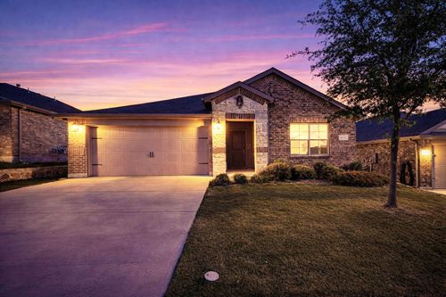 9616 Walnut Cove Dr, Fort Worth, TX, 76108-2246 | Card Image