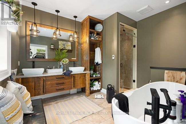 408082 Grey Road 4, House other with 3 bedrooms, 3 bathrooms and 13 parking in Maxwell ON | Image 14