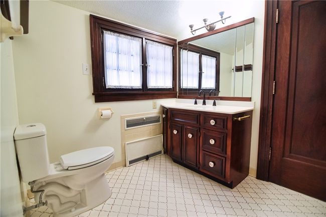 3765 State Route 257, House other with 3 bedrooms, 2 bathrooms and null parking in Seneca PA | Image 8