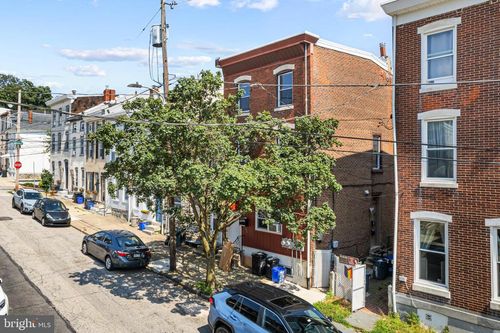 side-2-206 Ripka St, PHILADELPHIA, PA, 19127-1134 | Card Image