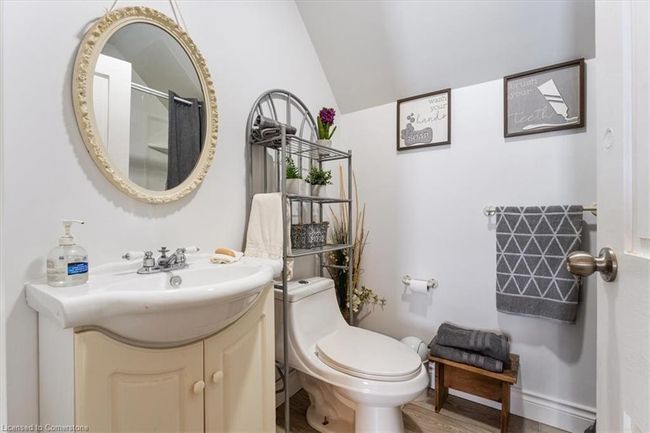 5914 Canborough Rd, House other with 4 bedrooms, 2 bathrooms and 6 parking in Wellandport ON | Image 32