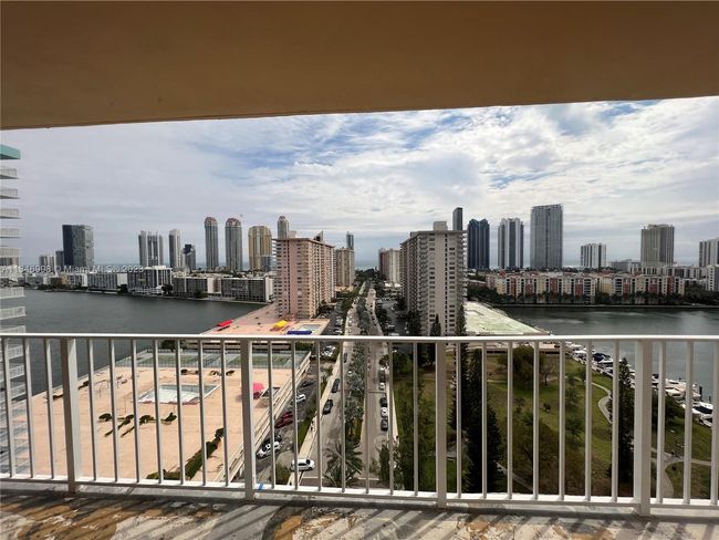 APT-1910 - 290 174 Th St, Condo with 2 bedrooms, 2 bathrooms and null parking in Sunny Isles Beach FL | Image 18