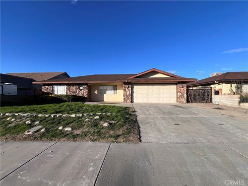 43052 Charlton Ave, Hemet, CA, 92544-3348 | Card Image