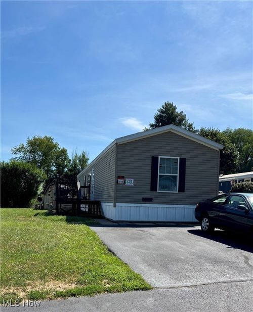 2829 Willow Glen Trl, Mogadore, OH, 44260-1845 | Card Image