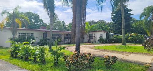213 Sw 3rd Pl, Dania Beach, FL, 33004-3953 | Card Image
