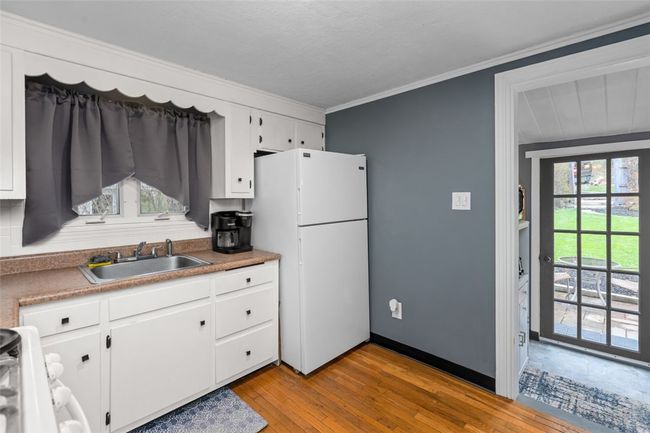 118 Ford St, House other with 2 bedrooms, 1 bathrooms and 1 parking in Tarentum PA | Image 9