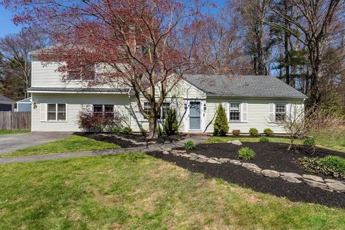 39 Birchcroft Rd, Canton, MA, 02021-1504 | Card Image