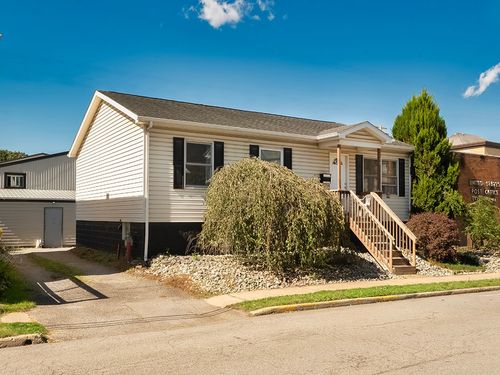 136 S Jackson St S, Evans City Boro, PA, 16033 | Card Image