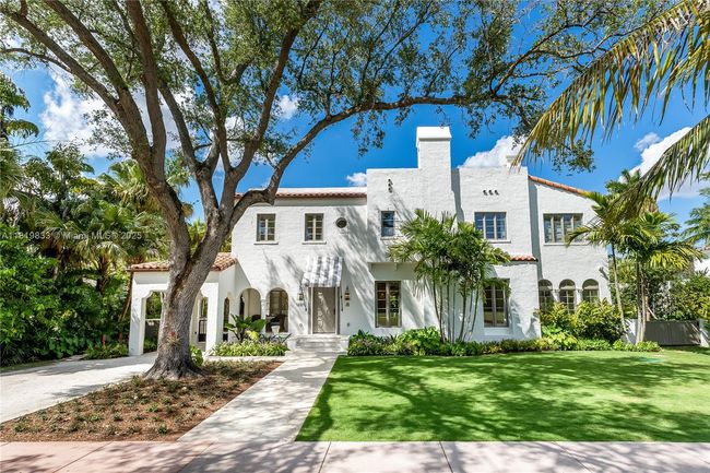 1225 N Greenway Dr, House other with 5 bedrooms, 5 bathrooms and null parking in Coral Gables FL | Image 20