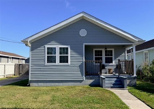 615 Brown Ave, Harvey, LA, 70058-4108 | Card Image