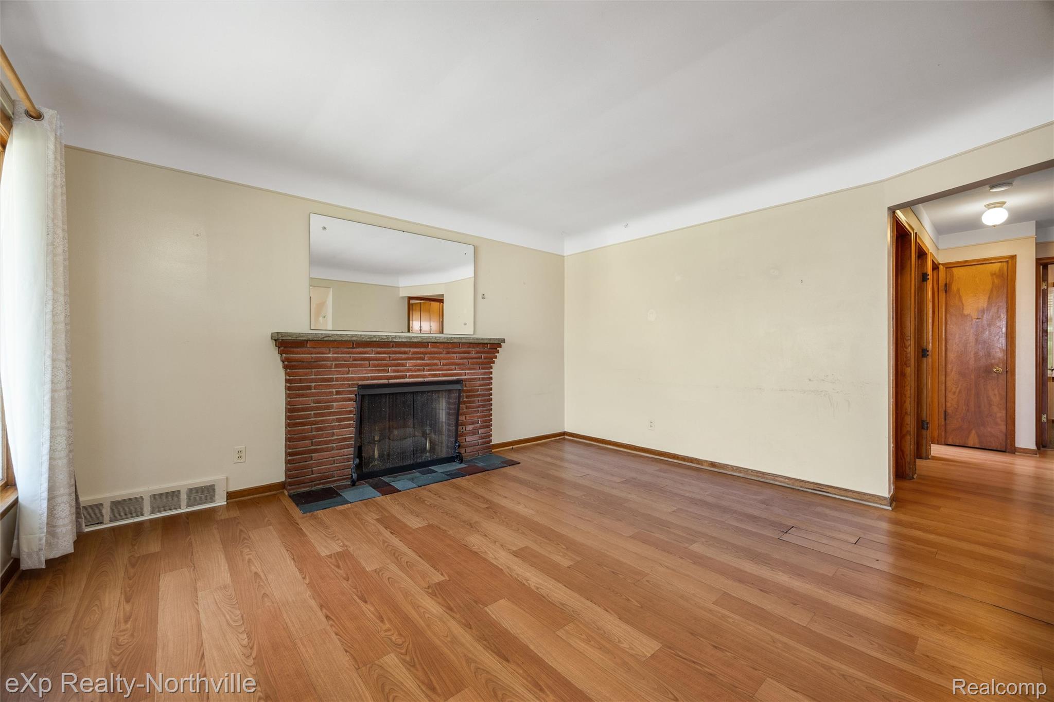Residential in Harper Woods 4