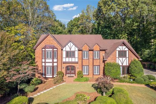 325 Fauna Court, Sandy Springs, GA, 30350 | Card Image