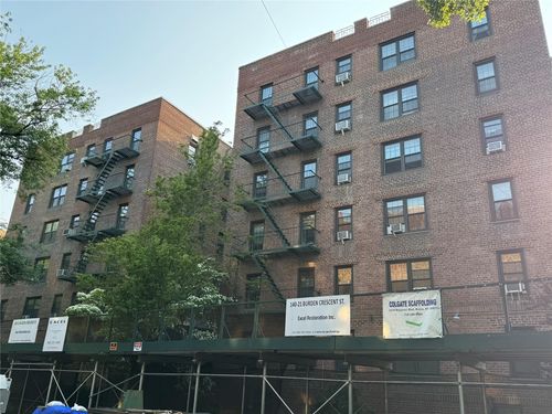 apt-107-14021 Burden Cres, Jamaica, NY, 11435-2328 | Card Image