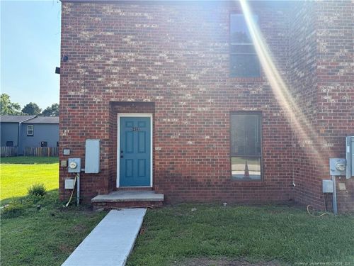1422 Tangora Ln, Fayetteville, NC, 28304-2436 | Card Image
