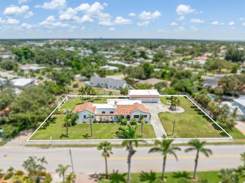 333 Sorrento St, Venice, FL, 34285-2833 | Card Image