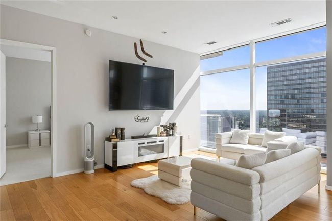 UNIT-2501 - 45 Ivan Allen Jr Blvd Nw, Condo with 2 bedrooms, 3 bathrooms and 2 parking in Atlanta GA | Image 4