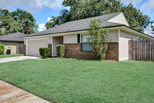 7339 Sweet Rose Ln, JACKSONVILLE, FL, 32244-6174 | Card Image