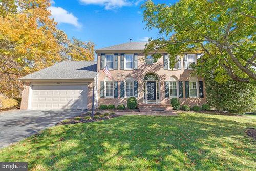 8605 Eagle Glen Ter, FAIRFAX STATION, VA, 22039-2679 | Card Image