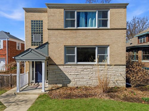 2-556 Barton Ave, Evanston, IL, 60202-2109 | Card Image