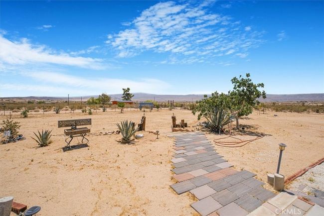 61975 Old Chisholm Trl, House other with 3 bedrooms, 3 bathrooms and 2 parking in Joshua Tree CA | Image 56
