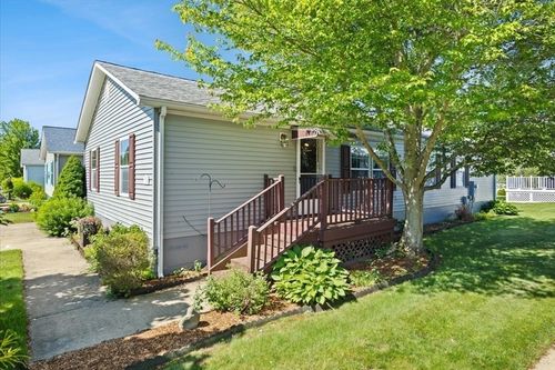 59 Robin Dr, Tiverton, RI, 02878-2393 | Card Image