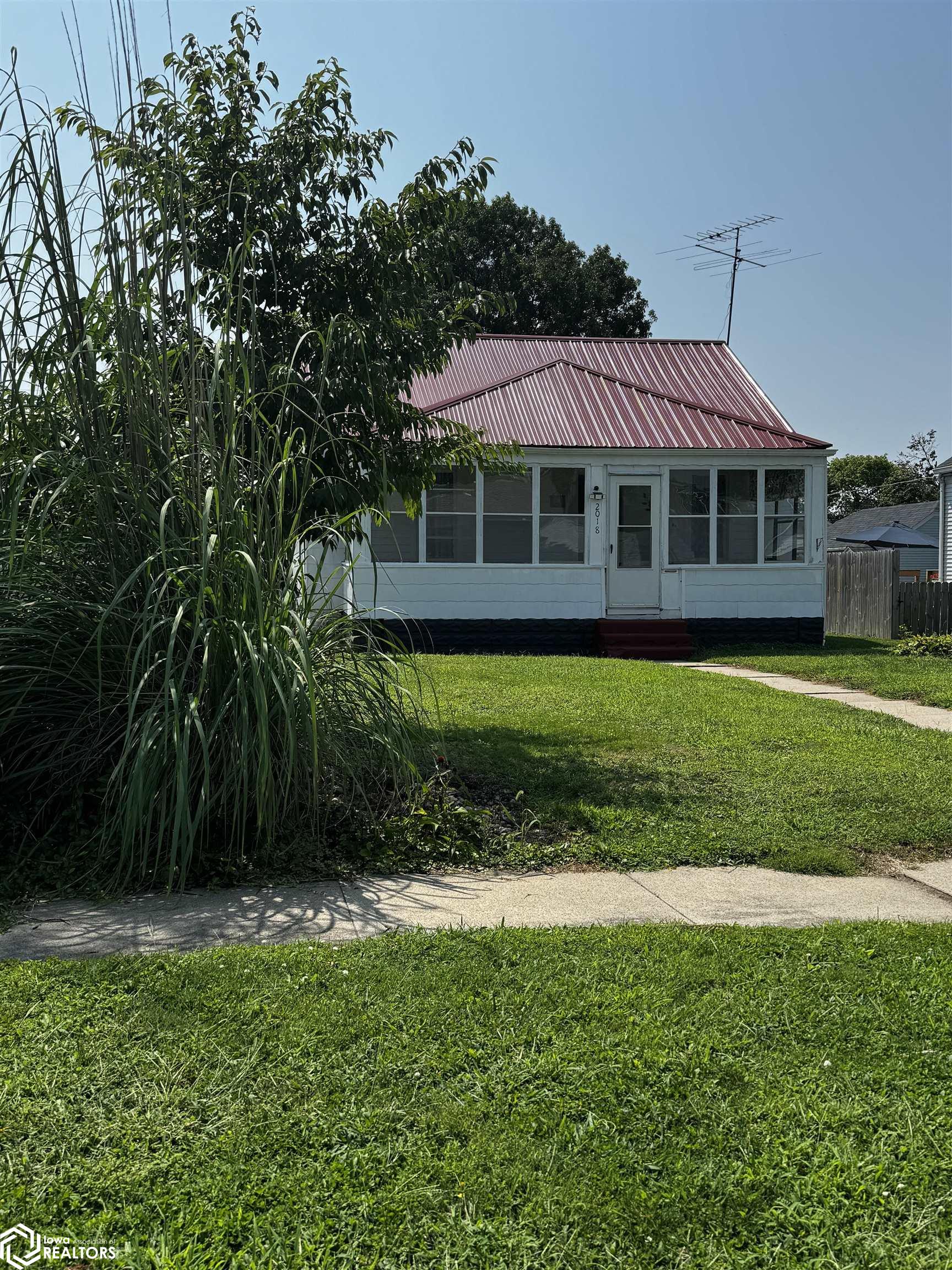 Avenue F , Fort Madison, IA 52627