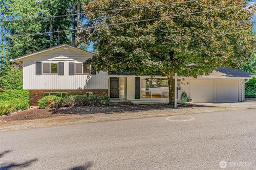 4256 163rd Ave Se, Bellevue, WA, 98006-1869 | Card Image