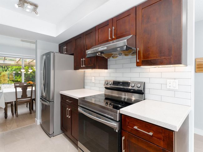 6953 Arlington St, House other with 3 bedrooms, 3 bathrooms and 3 parking in Vancouver BC | Image 5