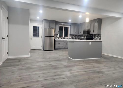 316 High Rd, Berlin, CT, 06037-1250 | Card Image